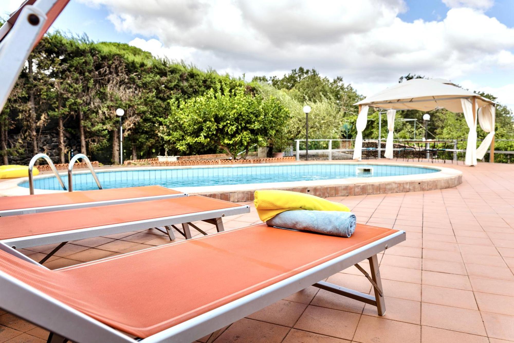Villa Melany Casa Vacanza П'єдімонте-Етнео Екстер'єр фото