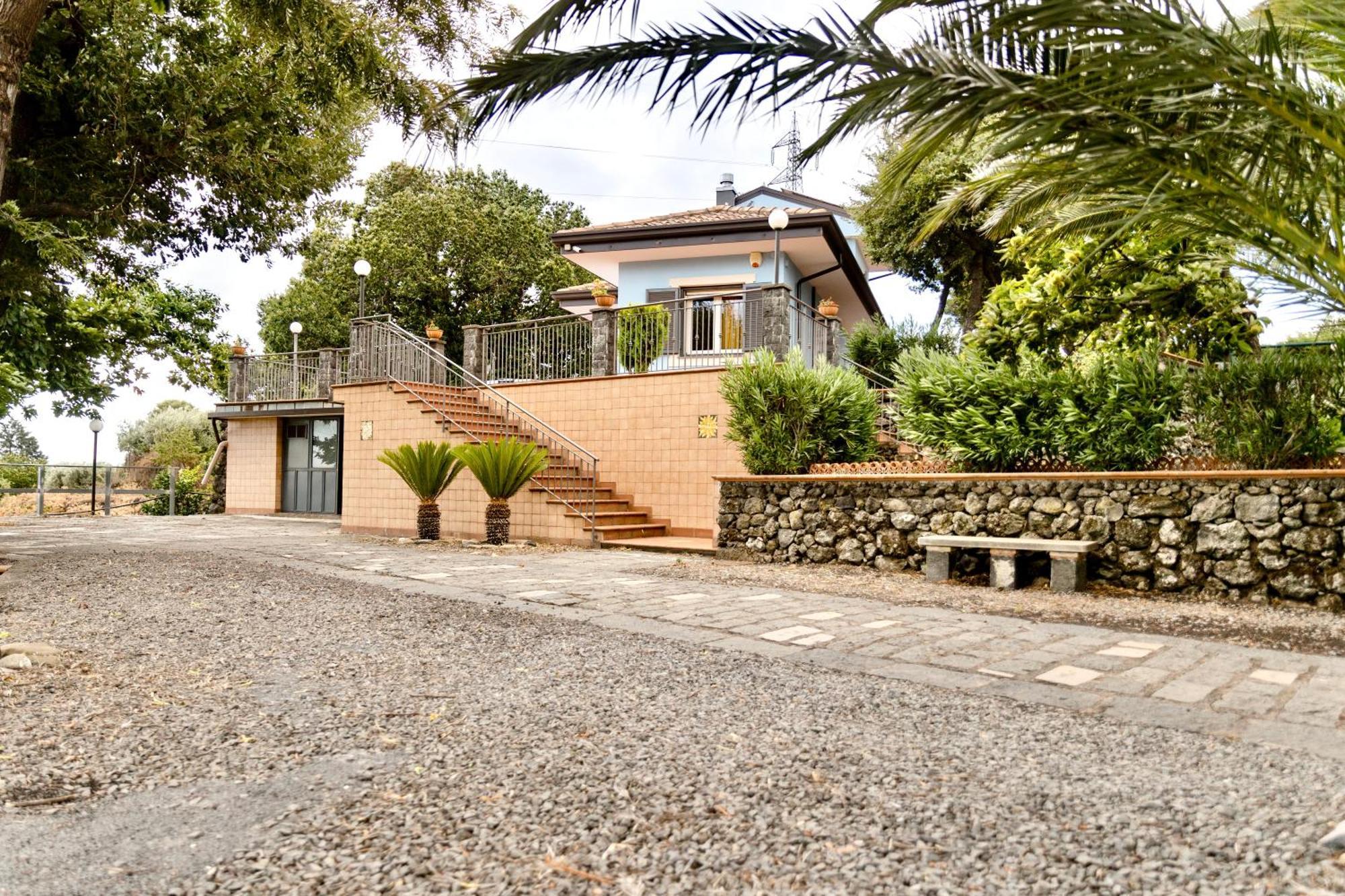 Villa Melany Casa Vacanza П'єдімонте-Етнео Екстер'єр фото